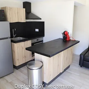 https://duplex-cosy-avec-terrasse.fr-provencehotel.com